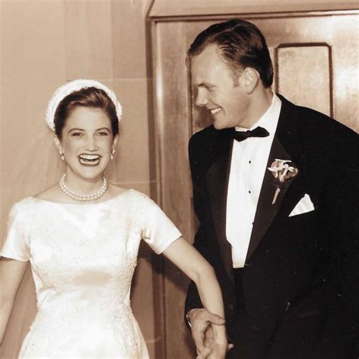 Discoveries And Insights About Joel McHale's Wife