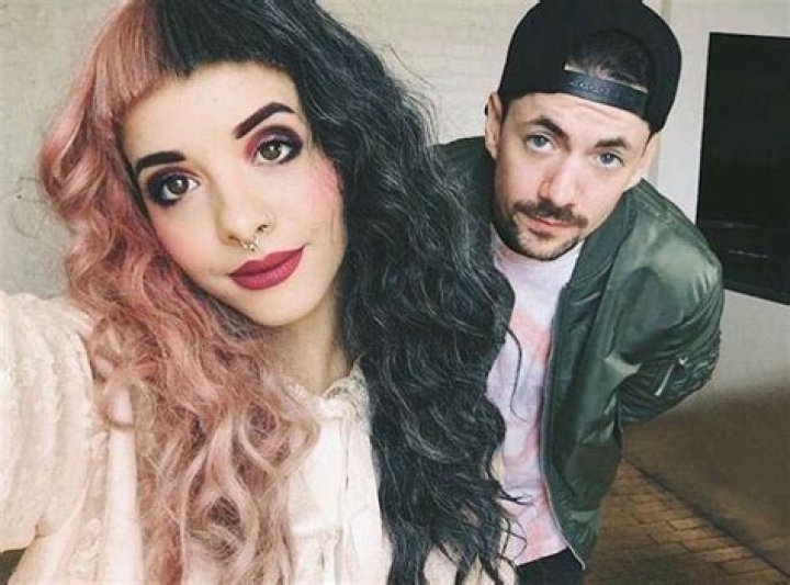 Melanie Martinez Height Weight Age Boyfriend Family Biography