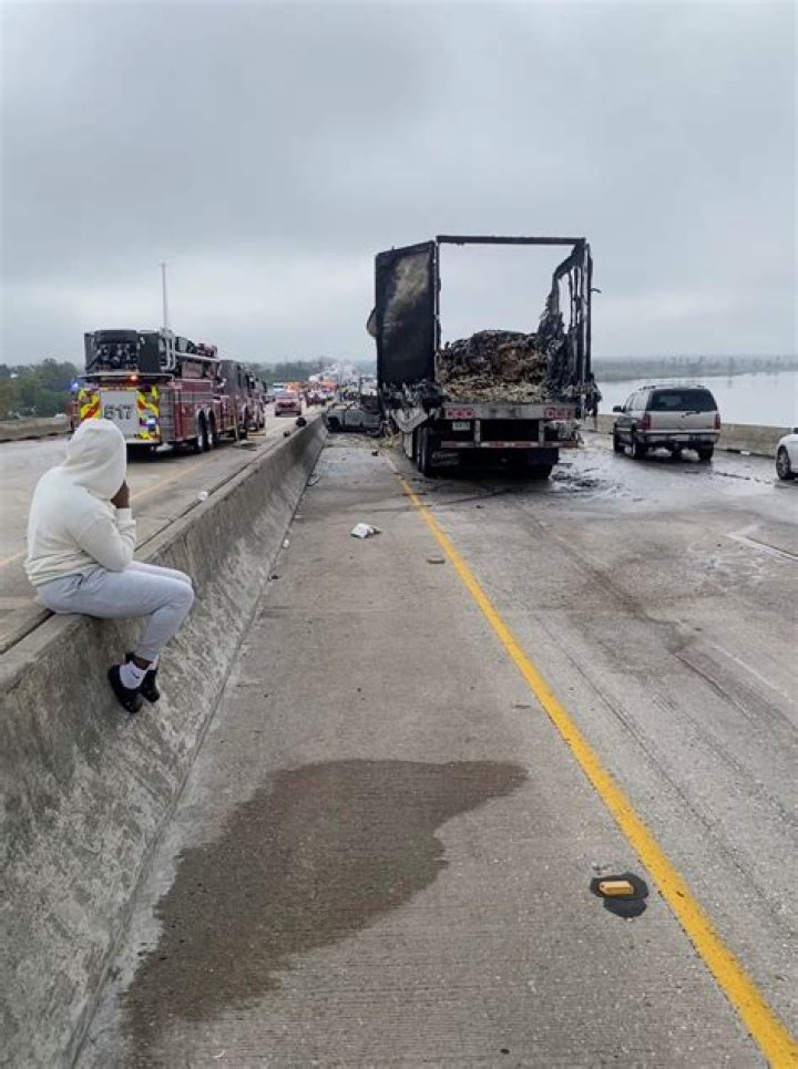 Uncover The Truths Behind "6 Dead Massive Car Pileup": A Shocking Revelation