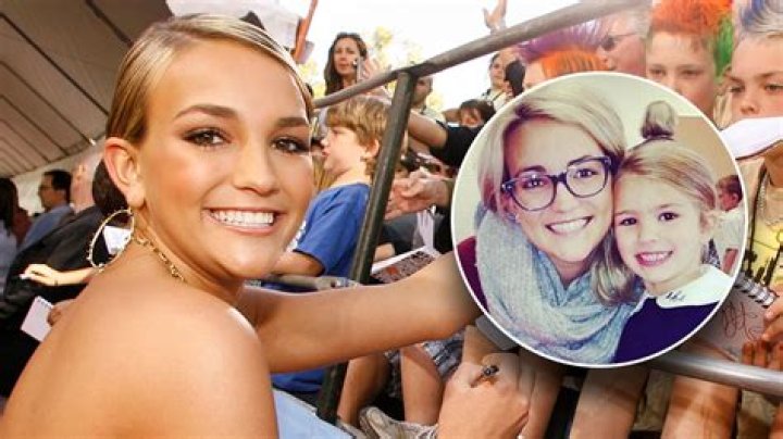 Unveiling The Allure: Jamie Lynn Spears In A Bikini